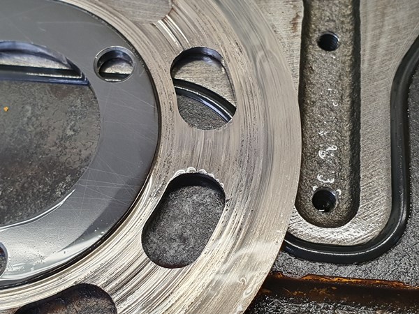 یک یافته شگفتانگیز در یک هیدروموتور Parker V14-160 یک یافته شگفتانگیز در یک هیدروموتور Parker V14-160