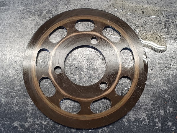 یک یافته شگفتانگیز در یک هیدروموتور Parker V14-160 یک یافته شگفتانگیز در یک هیدروموتور Parker V14-160